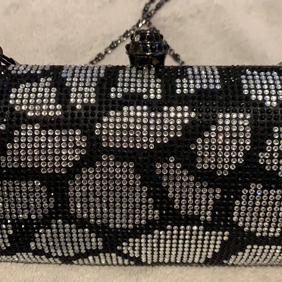 Beautiful Sparkly Clutch🤩✨ - Picture 8 of 10